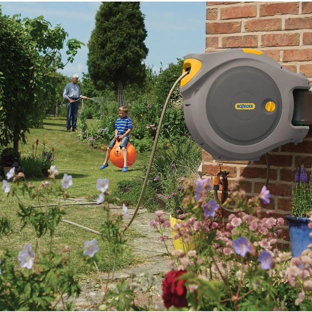 Hozelock Auto Reel With 40m Hose 2 Hozelock Auto Reel With 40m Hose - Image 2